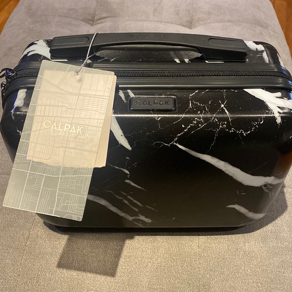 calpak vanity case